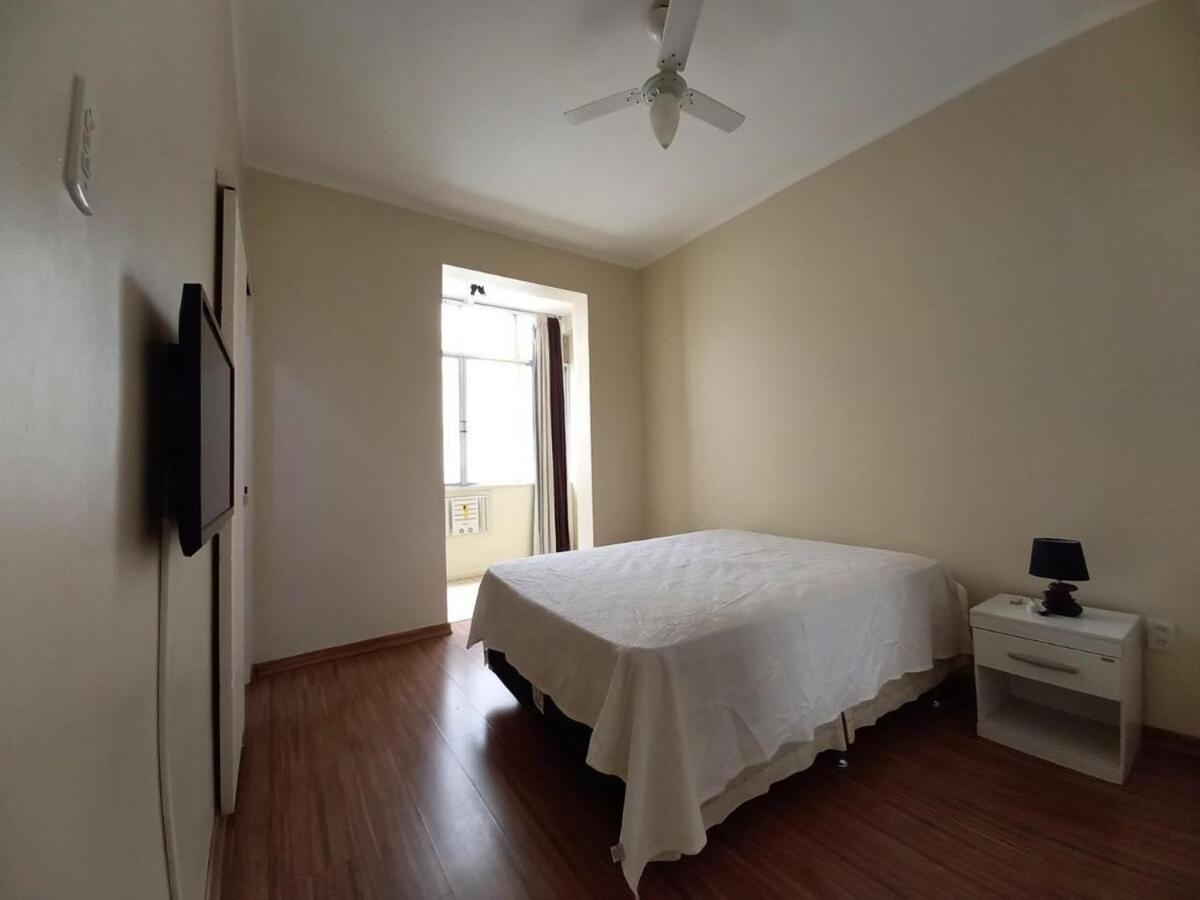 Apartment 2 Bedroom - One Block From The Rio de Janeiro