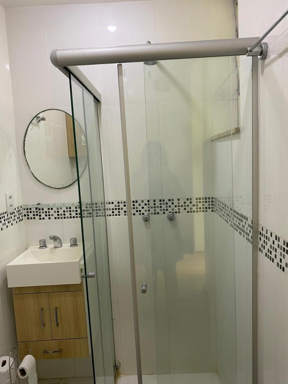 Apartment 2 Bedroom - One Block From The