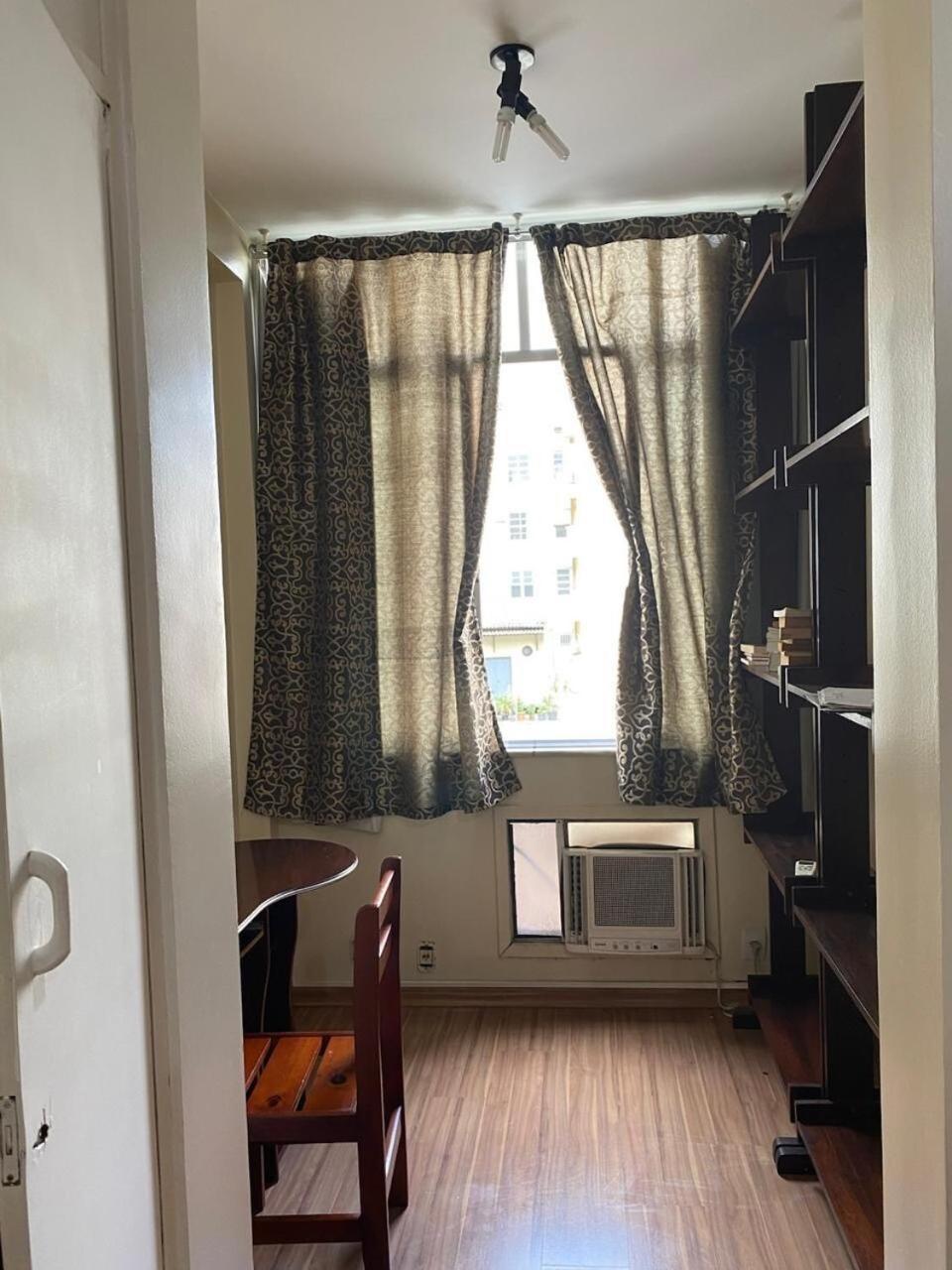 Apartment 2 Bedroom - One Block From The